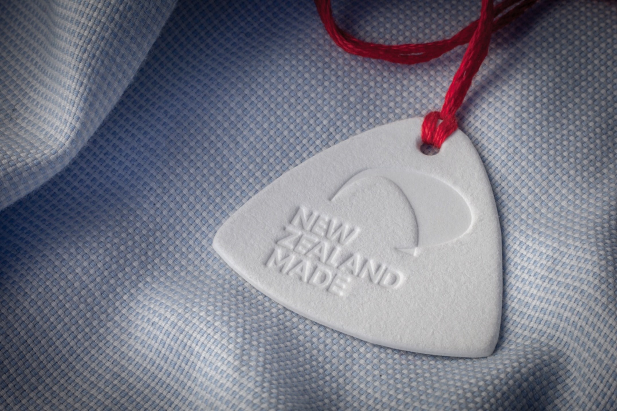 Custom printed hang tags Wellington — eco-friendly product branding NZ Custom printed hang tags Wellington — eco-friendly product branding NZ